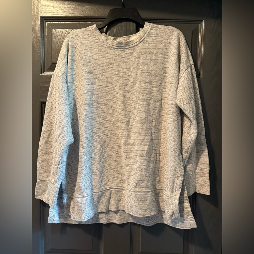 Aerie Gray Crew Neck Sweater